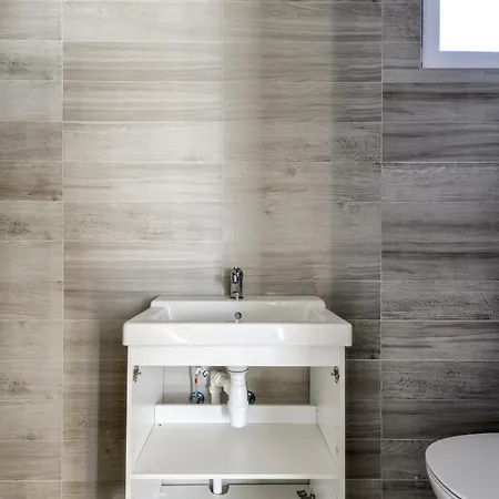 Wohnen Direkt Am * Ražanac