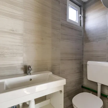 Ferienhaus Wohnen Direkt Am Ražanac